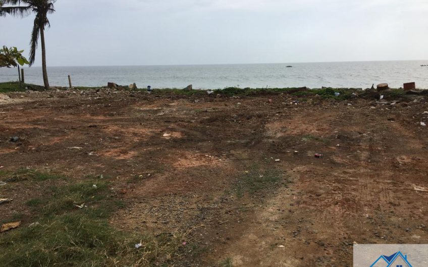 Beachfront property at Galle – Boossa